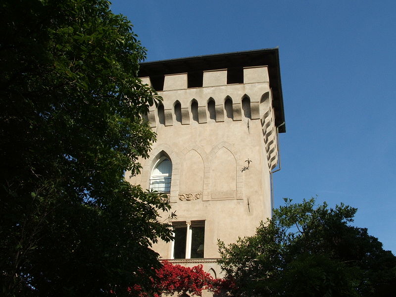La Torre dell'Amore, a Genova, è una costruzione del XV secolo, secondo una romantica teoria deve il nome al fatto che vi si sarebbero celebrati matrimoni